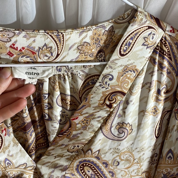 Entro Dress - Size 1X - soft silk material! - Picture 5 of 6